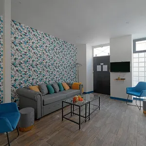 Atypical & Spacious Close To Beautiful Park Morceau Paris
